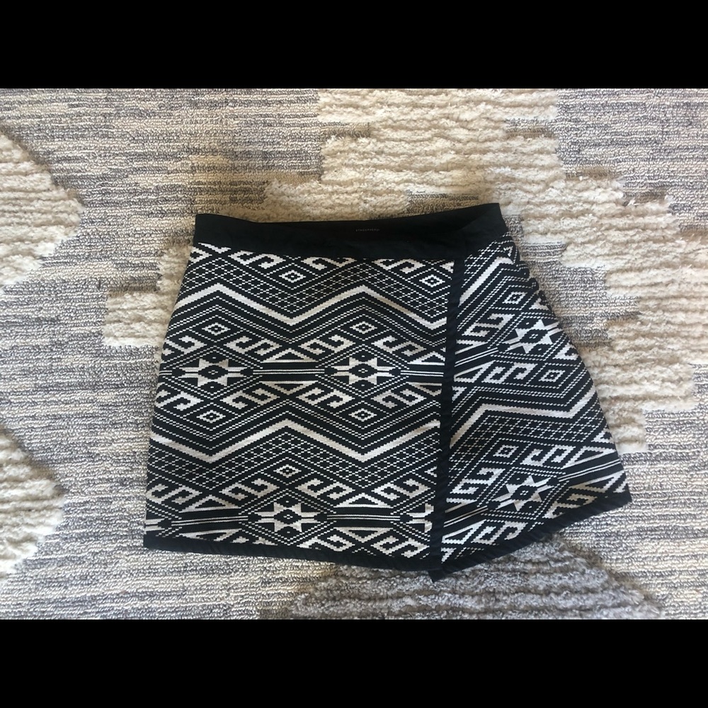 Atmosphere Wrap skirt size 6